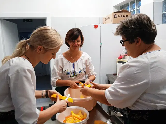 Kolejne warsztaty w tajemniczej kuchni „ zero-waste”, na które Biblioteka-Ośrodek Kultury w Konarzynach otrzymała dofinansowanie w konkursie Goodvalley „Działajmy Razem”.