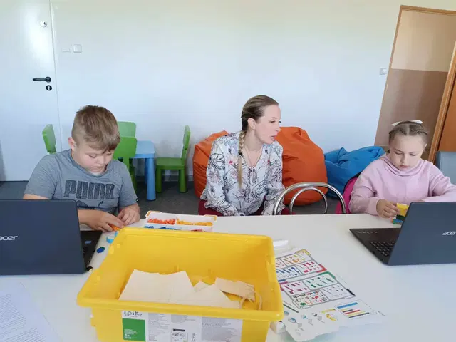 Kloki Lego i roboty edukacyjne Photon w bibliotece